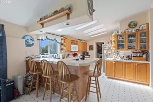 23355 NE Mountain Top Rd, Newberg, OR 97132 - Photo 15