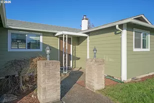520 S 51st Pl, Springfield, OR 97478 - Photo 5