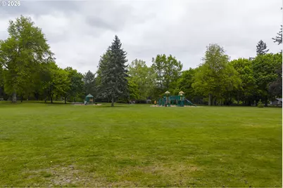 2410 NW 5th St, Gresham, OR 97030 - Photo 39
