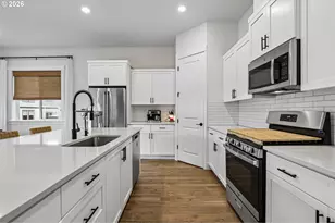 16683 SW Townsville St, Portland, OR 97224 - Photo 17