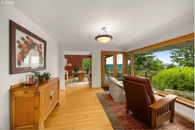 6464 SW Parkhill Dr, Portland, OR 97239 - Photo 23