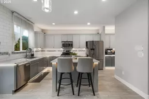 6055 SE 28th St, Gresham, OR 97080 - Photo 7