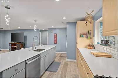 1015 SW 2nd St, Warrenton, OR 97146 - Photo 5