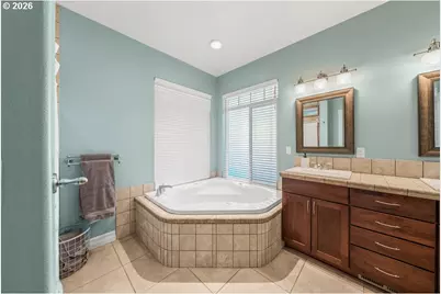 1797 NE Rocky Dr, Roseburg, OR 97470 - Photo 17