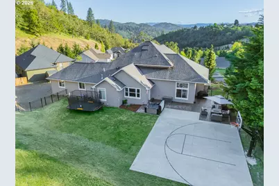 1797 NE Rocky Dr, Roseburg, OR 97470 - Photo 33