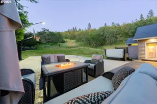 1797 NE Rocky Dr, Roseburg, OR 97470 - Photo 39