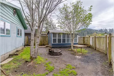 4634 SE Lee Ave, Lincoln City, OR 97367 - Photo 31