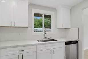 9410 NE 80th Ave, Vancouver, WA 98662 - Photo 11