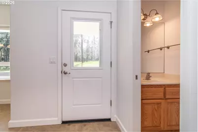 982 Doerner Rd, Roseburg, OR 97471 - Photo 9