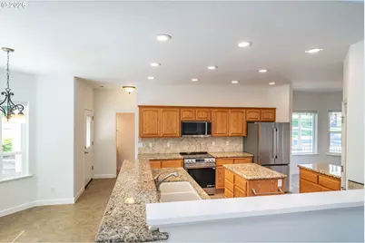 982 Doerner Rd, Roseburg, OR 97471 - Photo 7