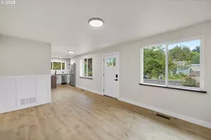 10116 N Hudson St, Portland, OR 97203 - Photo 9