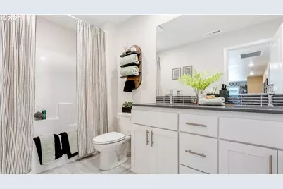 9409 SE Crystal Rose St, Happy Valley, OR 97086 - Photo 25