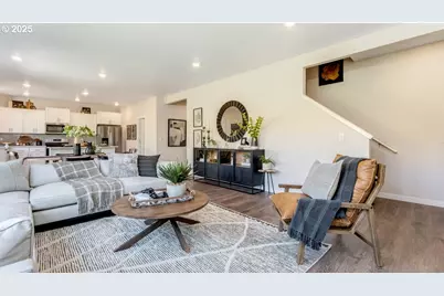 9409 SE Crystal Rose St, Happy Valley, OR 97086 - Photo 15