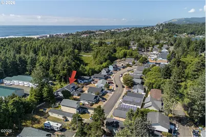 539 SE Neptune Ave, Lincoln City, OR 97367 - Photo 27