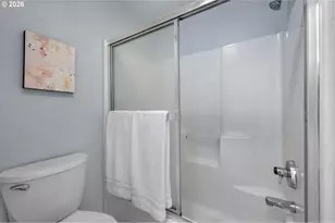 3306 NE Holman St, Portland, OR 97211 - Photo 21