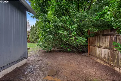 3306 NE Holman St, Portland, OR 97211 - Photo 31