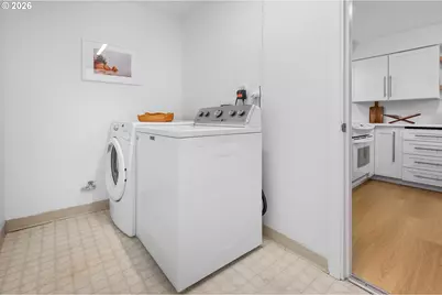 3306 NE Holman St, Portland, OR 97211 - Photo 27