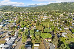 381 SE Gregory Dr, Winston, OR 97496 - Photo 29