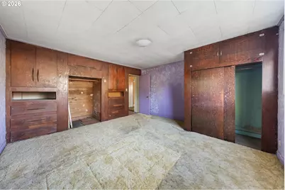 381 SE Gregory Dr, Winston, OR 97496 - Photo 17