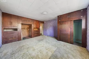381 SE Gregory Dr, Winston, OR 97496 - Photo 17