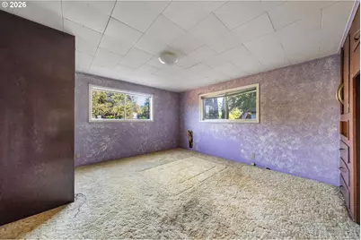 381 SE Gregory Dr, Winston, OR 97496 - Photo 17