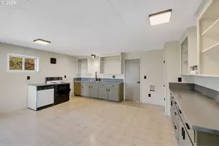 990 Skyline Dr, Tillamook, OR 97141 - Photo 31