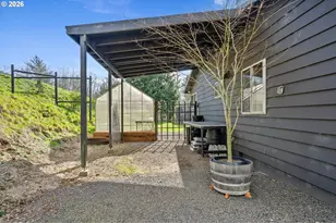 990 Skyline Dr, Tillamook, OR 97141 - Photo 23