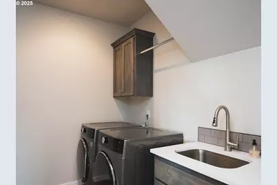 2116 N 3rd Way, Ridgefield, WA 98642 - Photo 3