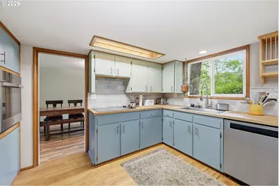610 Empress Ave, Eugene, OR 97405 - Photo 9