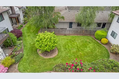 12506 SE Stark St #E, Portland, OR 97233 - Photo 33