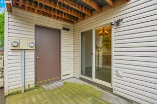 12506 SE Stark St, Portland, OR 97233 - Photo 27