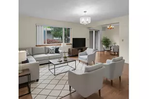 12506 SE Stark St, Portland, OR 97233 - Photo 9
