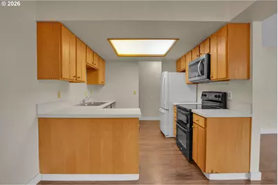 12506 SE Stark St #E, Portland, OR 97233 - Photo 13