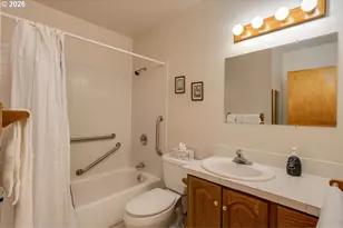 11925 SE 70th Ave, Milwaukie, OR 97222 - Photo 9