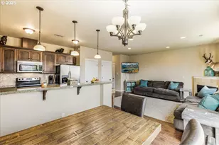 750 NE Cascadia Ridge Dr, Estacada, OR 97023 - Photo 7