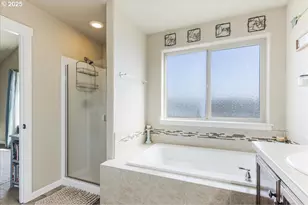 750 NE Cascadia Ridge Dr, Estacada, OR 97023 - Photo 17