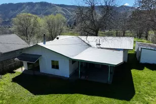 716 Washington St, Lyle, WA 98635 - Photo 5