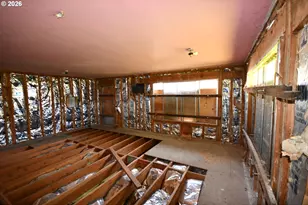 716 Washington St, Lyle, WA 98635 - Photo 21