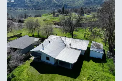 716 Washington St, Lyle, WA 98635 - Photo 9