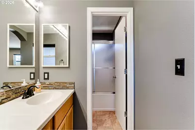 1628 Hamlet Ln, Eugene, OR 97402 - Photo 33