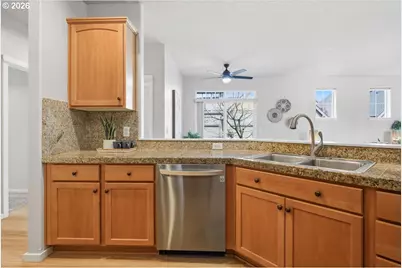 7247 NE Stoneybrook St, Hillsboro, OR 97124 - Photo 17