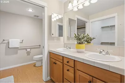 7247 NE Stoneybrook St, Hillsboro, OR 97124 - Photo 25