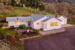 1183 Lookingglass Rd, Roseburg, OR 97471 - Photo 3