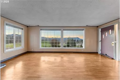 1183 Lookingglass Rd, Roseburg, OR 97471 - Photo 5