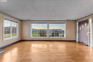 1183 Lookingglass Rd, Roseburg, OR 97471 - Photo 5