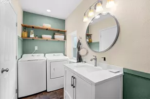 1720 B St, Forest Grove, OR 97116 - Photo 25