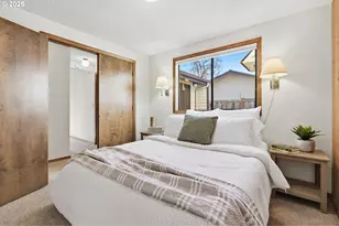 993 Robin Hood Ave, Eugene, OR 97401 - Photo 17