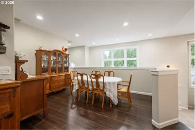 250 W St James Pl, Longview, WA 98632 - Photo 7