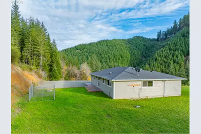 16855 Highway 42, Myrtle Point, OR 97458 - Photo 33