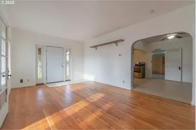 803 Main St, Philomath, OR 97370 - Photo 9